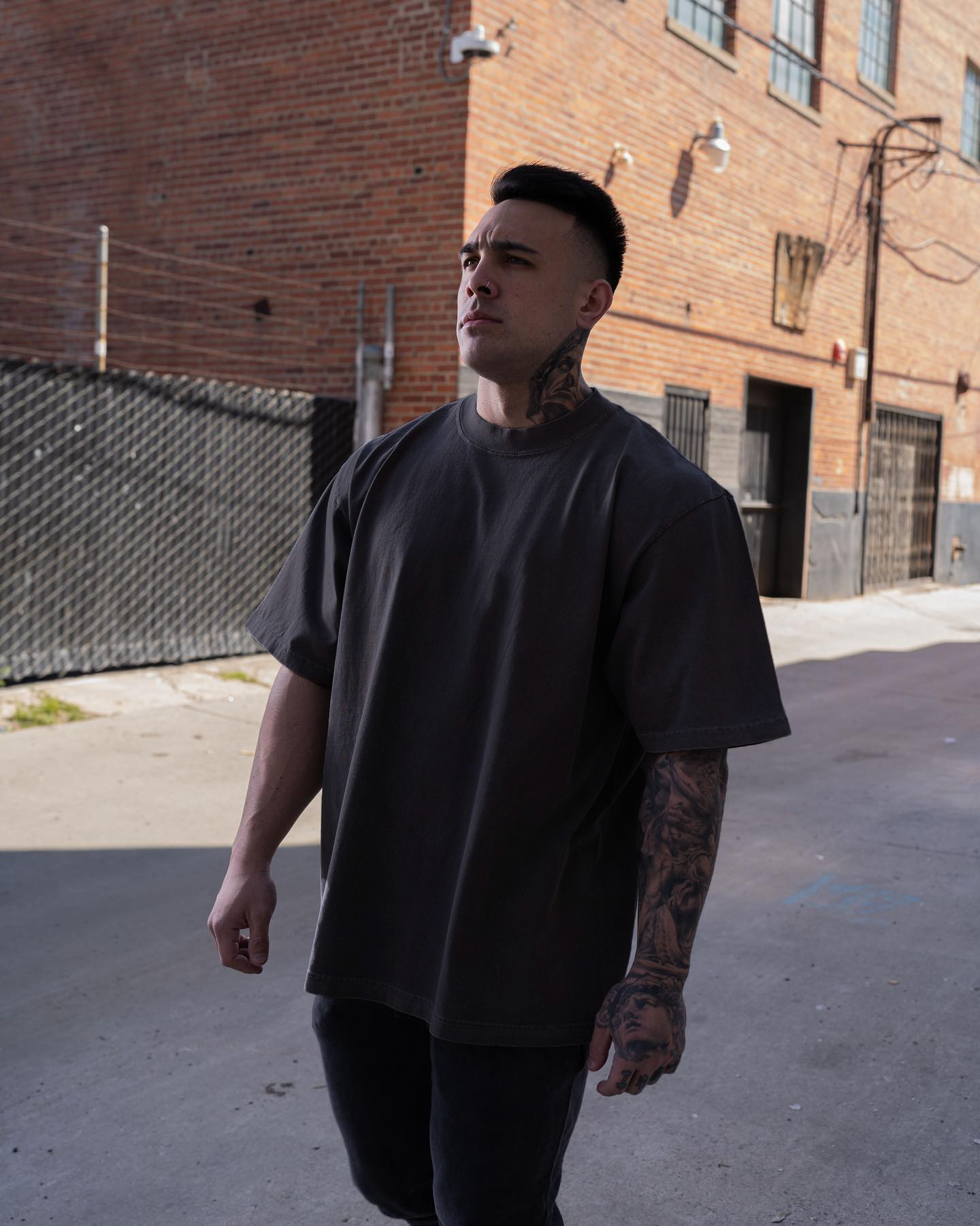 STEEL GREY OS TEE